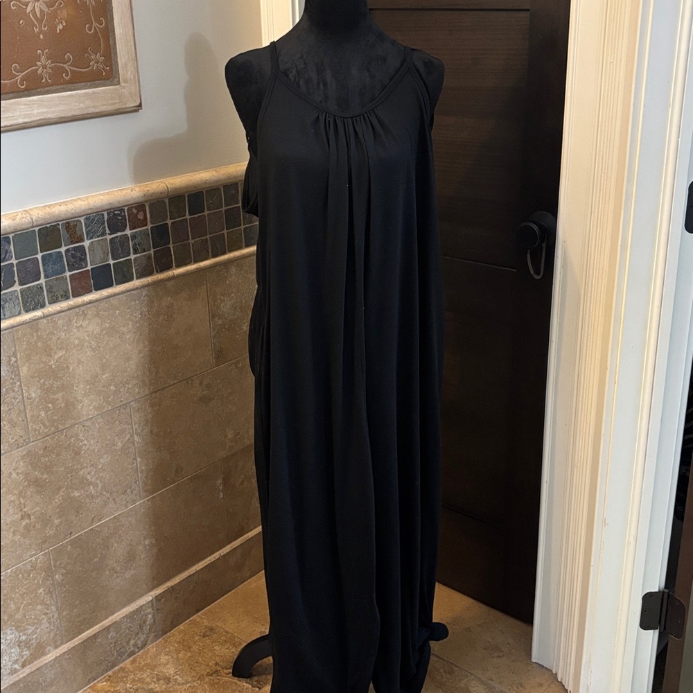Elegant Black Sleeveless Jumpsuit